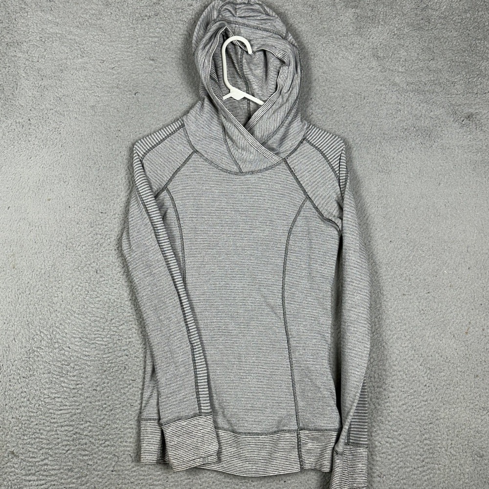 Lululemon Sweatshirt Womens 4 Grey White Stripes Pullover Sweatshirt Long Sleeve - Picture 1 of 8
